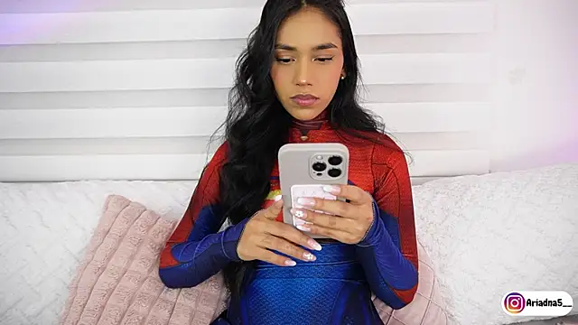 Snapshot of Ariadna5 chatting on 09-26-25, 06:39 Ariadna5 online show from 09-26-25, 06:39