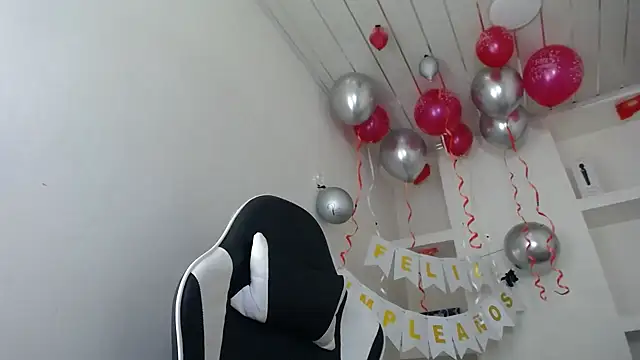 Charis 21 online show from 11-14-25, 09:08