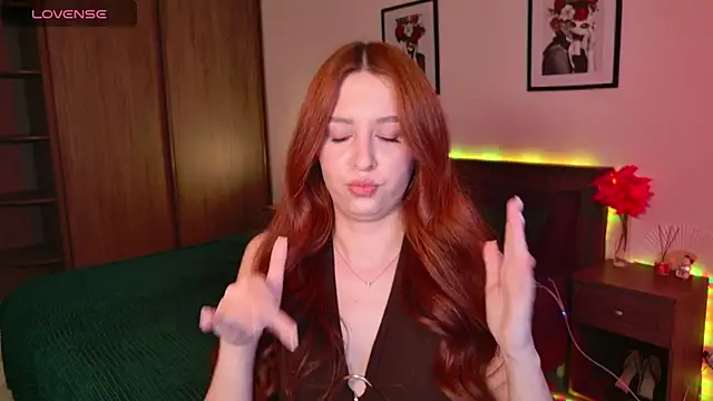 EleanorePeach online show from 05-14-26, 05:09