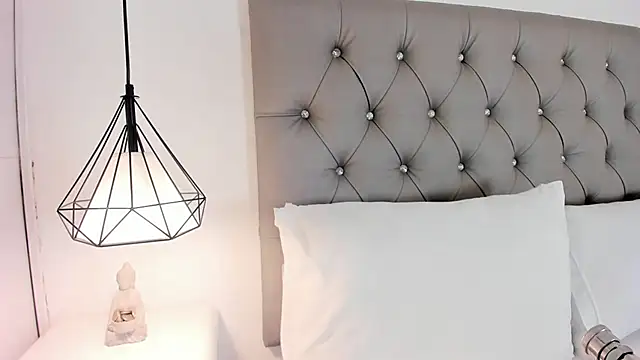 Victoriaxx  online show from 02-15-25, 08:01