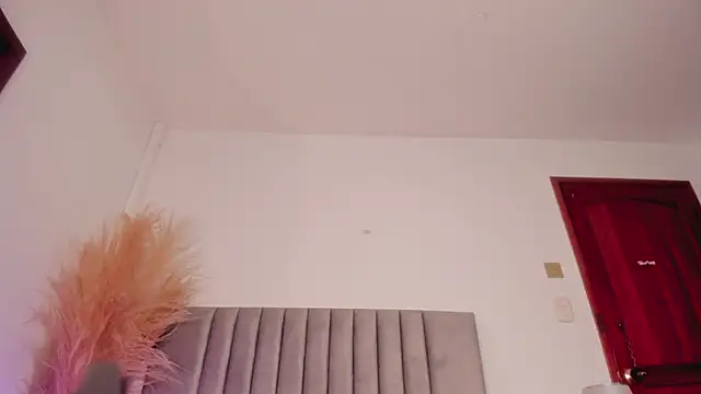 NoraDasilva online show from 02-27-25, 03:47