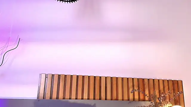 NoraDasilva online show from 09-15-25, 01:33