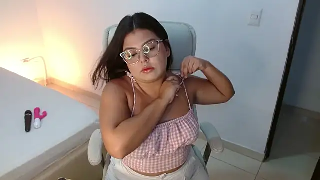 kiara-evans02 online show from 03-16-26, 09:08