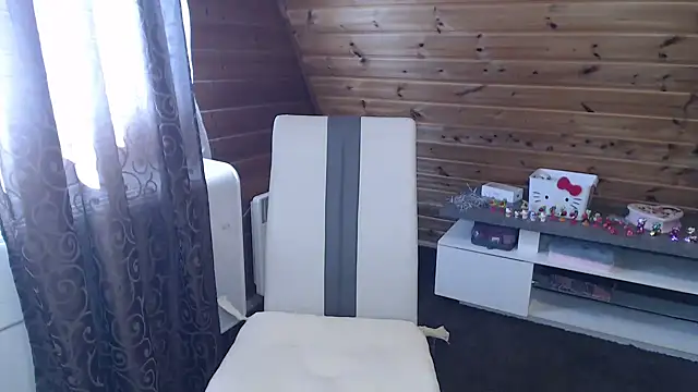 LaMadrina006 online show from 02-13-26, 09:16