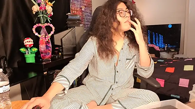 ShinyCherub online show from 02-14-25, 11:42