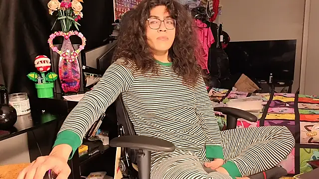 ShinyCherub online show from 02-17-25, 05:25