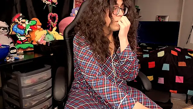 ShinyCherub online show from 09-26-25, 07:18