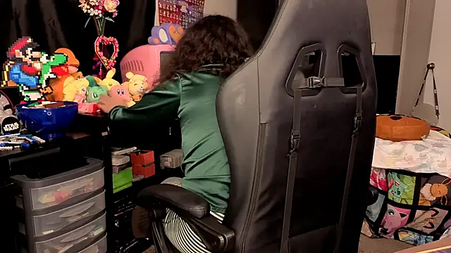 ShinyCherub online show from 09-28-25, 06:02