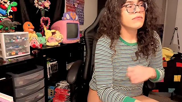 ShinyCherub online show from 10-01-25, 02:06