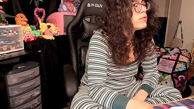 ShinyCherub online show from 10-05-25, 02:32