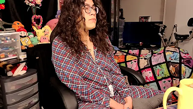 ShinyCherub online show from 10-22-25, 08:47