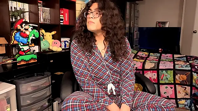 ShinyCherub online show from 11-12-25, 01:28