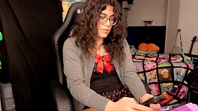 ShinyCherub online show from 12-01-25, 10:26