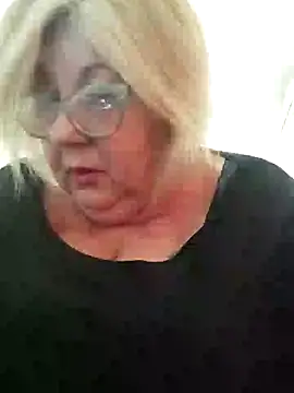 Snapshot of Merilulla chatting on 02-09-25, 02:29 Merilulla online show from 02-09-25, 02:29