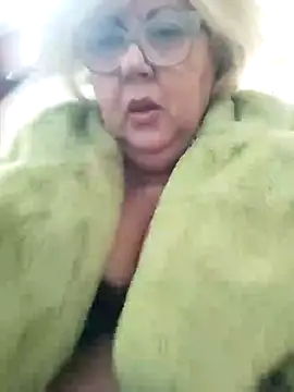 Snapshot of Merilulla chatting on 02-10-25, 05:09 Merilulla online show from 02-10-25, 05:09