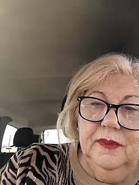 Snapshot of Merilulla chatting on 11-13-25, 09:19 Merilulla online show from 11-13-25, 09:19