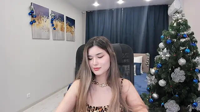 Snapshot of AnneTLi chatting on 12-17-24, 09:50 AnneTLi online show from 12-17-24, 09:50