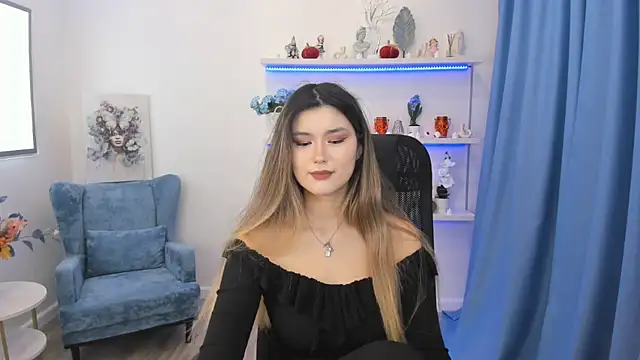 Snapshot of AnneTLi chatting on 10-29-25, 03:20 AnneTLi online show from 10-29-25, 03:20