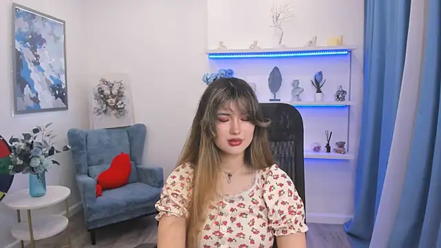AnneTLi online show from 04-19-26, 03:17