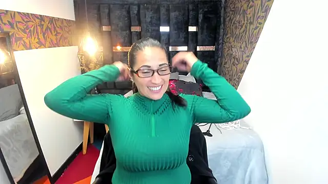 Snapshot of KatteMilf chatting on 04-17-26, 07:28 KatteMilf online show from 04-17-26, 07:28