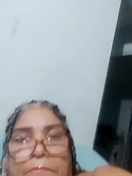 Snapshot of Delicy1 chatting on 02-13-25, 10:54 Delicy1 online show from 02-13-25, 10:54