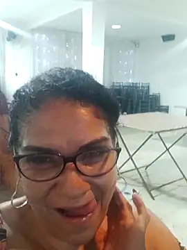 Snapshot of Delicy1 chatting on 09-14-25, 04:55 Delicy1 online show from 09-14-25, 04:55