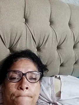 Snapshot of Delicy1 chatting on 10-15-25, 11:16 Delicy1 online show from 10-15-25, 11:16