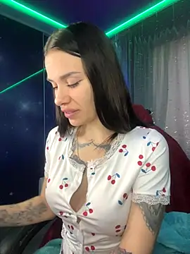 Queen of pain online show from 11-25-25, 05:40