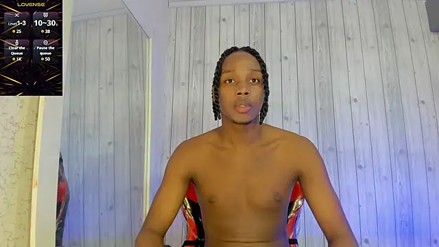 Snapshot of DominicSccott chatting on 02-16-25, 12:32 DominicSccott online show from 02-16-25, 12:32