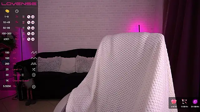 Daenerys Daenn online show from 12-03-24, 07:54