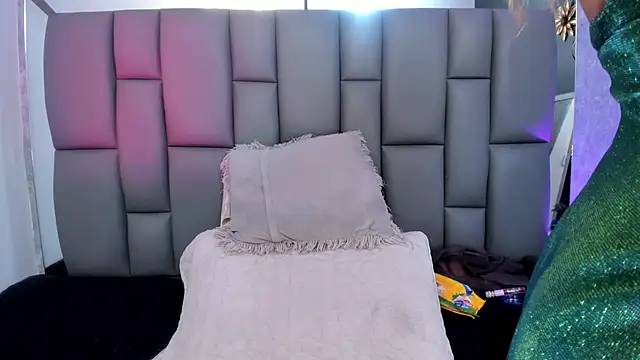  MiaBrown  online show from 03-08-25, 12:09