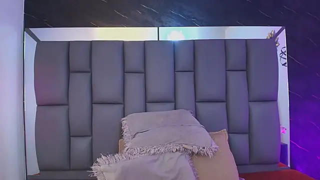  MiaBrown  online show from 02-12-26, 12:11