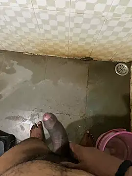 Snapshot of Honeydick7 chatting on 01-17-25, 03:12 Honeydick7 online show from 01-17-25, 03:12