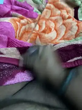 Snapshot of Honeydick7 chatting on 09-28-25, 07:19 Honeydick7 online show from 09-28-25, 07:19