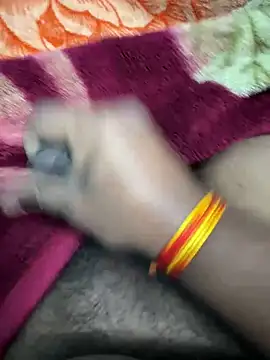 Snapshot of Honeydick7 chatting on 02-01-26, 06:17 Honeydick7 online show from 02-01-26, 06:17