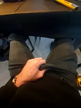 jk1981jk online show from 02-04-25, 08:35