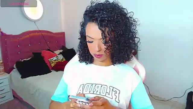 Tanedra collings online show from 04-23-26, 01:51