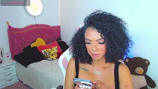 Tanedra collings online show from 04-25-26, 04:04