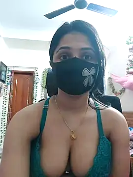 Snapshot of Suvosri chatting on 01-29-25, 02:32 Suvosri online show from 01-29-25, 02:32