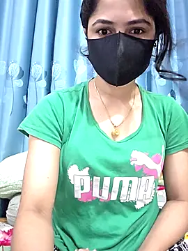 Snapshot of Suvosri chatting on 10-15-25, 05:51 Suvosri online show from 10-15-25, 05:51