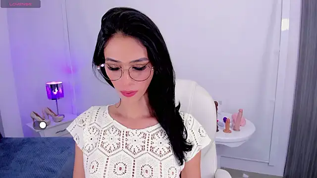 Andrea Marinn online show from 12-19-24, 05:51