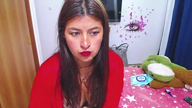 Yunhot  online show from 04-21-26, 12:12