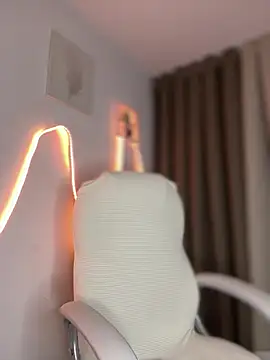 Merloth online show from 02-25-26, 01:59