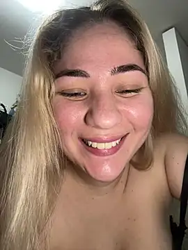 Snapshot of Celestedubois chatting on 04-30-26, 02:51 Celestedubois online show from 04-30-26, 02:51