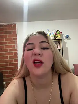 Snapshot of Celestedubois chatting on 05-08-26, 09:20 Celestedubois online show from 05-08-26, 09:20