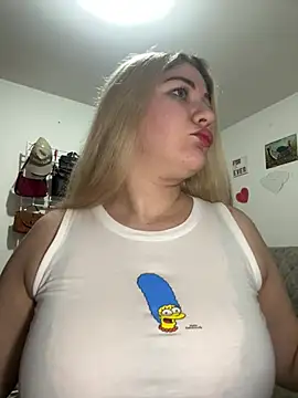 Snapshot of Celestedubois chatting on 05-16-26, 12:29 Celestedubois online show from 05-16-26, 12:29