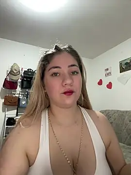 Snapshot of Celestedubois chatting on 05-18-26, 10:48 Celestedubois online show from 05-18-26, 10:48