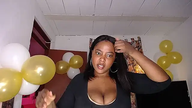 Snapshot of yselahot chatting on 03-13-25, 07:06 yselahot online show from 03-13-25, 07:06