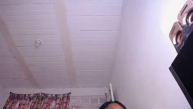 Snapshot of yselahot chatting on 10-12-25, 03:22 yselahot online show from 10-12-25, 03:22