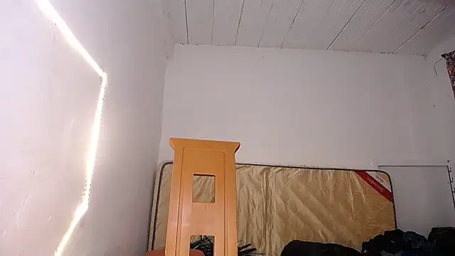 Snapshot of yselahot chatting on 10-20-25, 05:24 yselahot online show from 10-20-25, 05:24